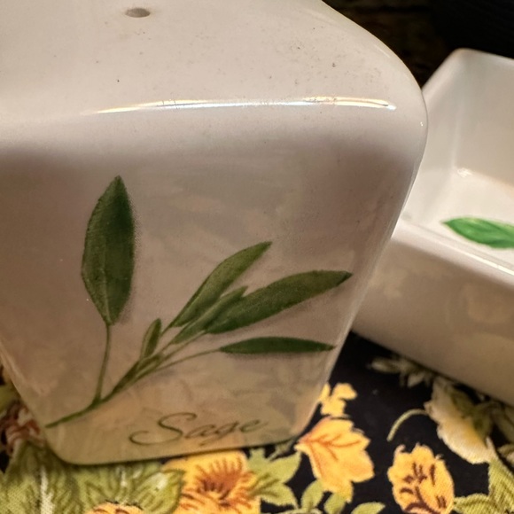 Salt and pepper shaker and small dip bowl set. Basil and Sage - Picture 2 of 4
